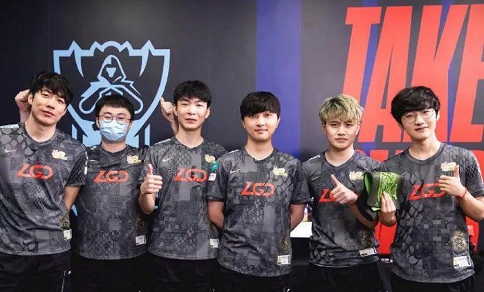 球员提供了 球员提供了